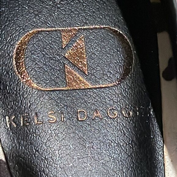 Kelsi Dagger Adore Leather Cowhide Sculpted Wedge Heel Pumps Shoes Womens 7.5M - Picture 11 of 12